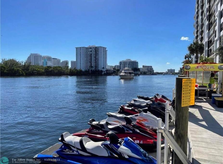New Luxury Water Front Apartment