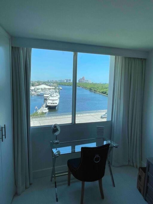 New Luxury Water Front Apartment Fort Lauderdale