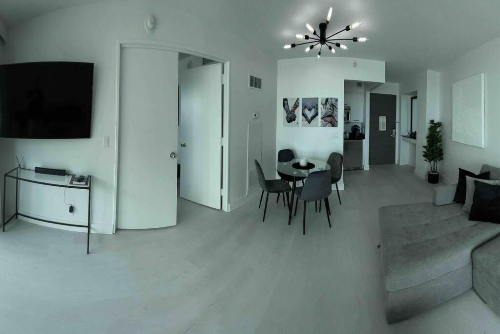 Apartment New Luxury Water Front Fort Lauderdale