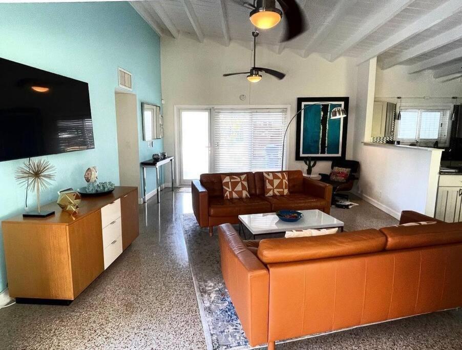 Nirvana Wilton Manors Lauderdale * Fort Lauderdale