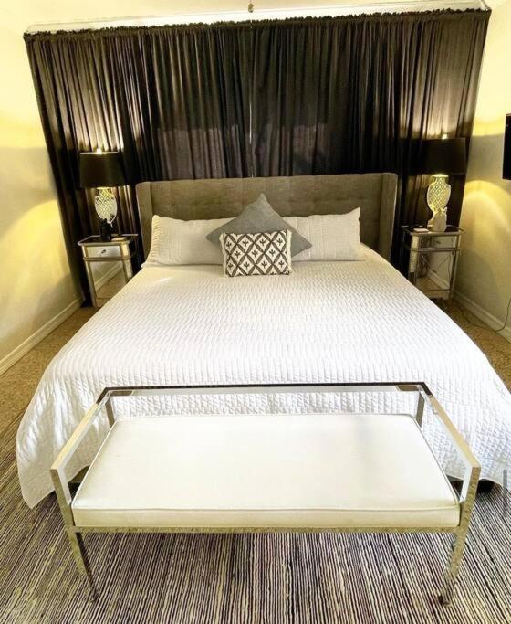 Nirvana Wilton Manors Lauderdale * Fort Lauderdale