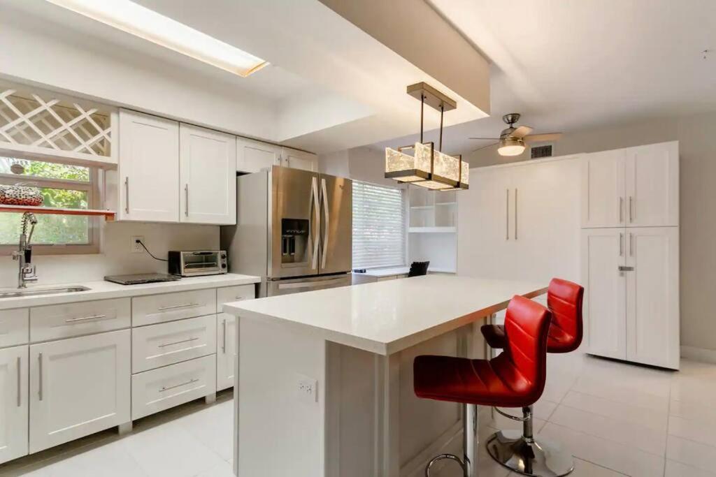 Perfect Escape 1bd/1bath Close To Everything Apartment Fort Lauderdale