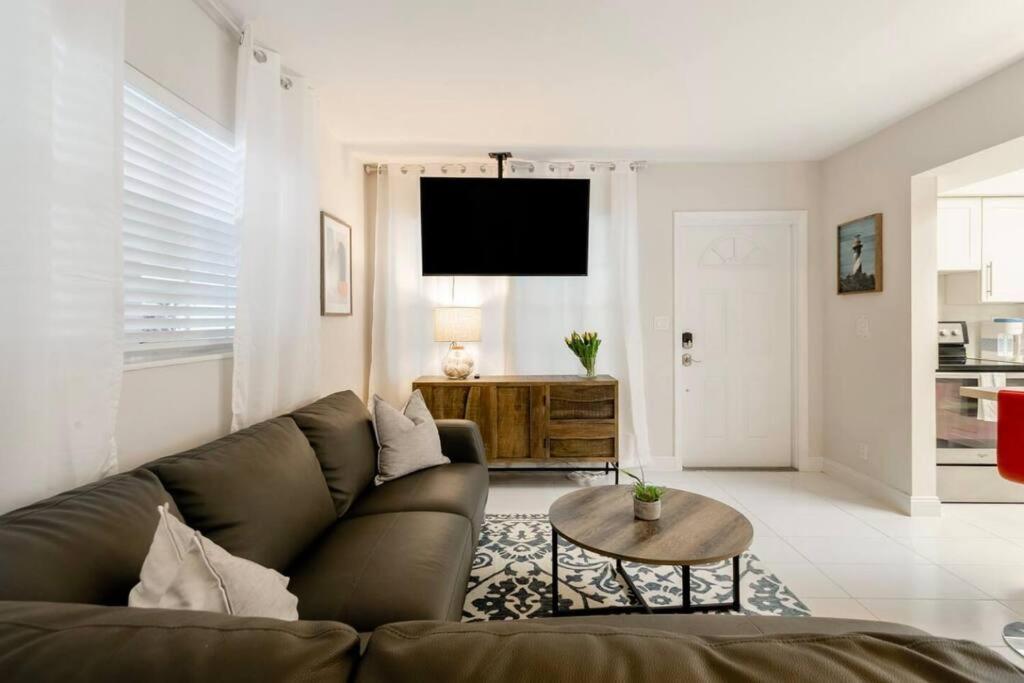 Perfect Escape 1bd/1bath Close To Everything Apartment