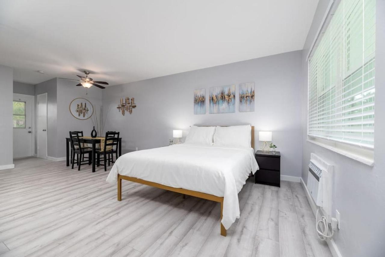 Apartment Just Off Wilton Drive 5