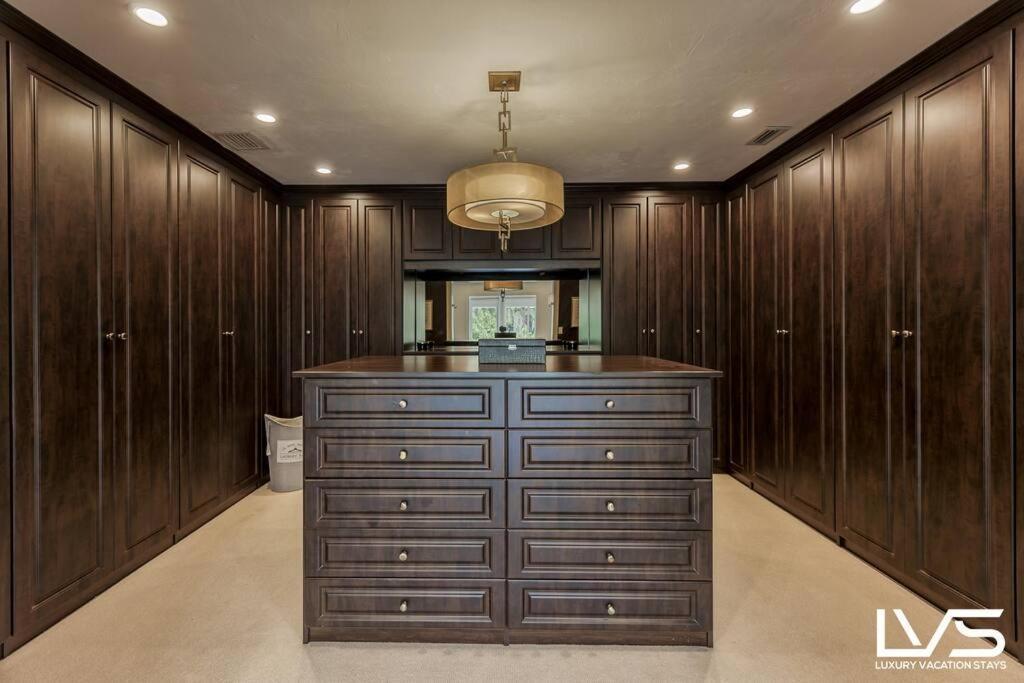 Holiday home Poinciana-luxehome Wlk2beach Heatedpool Hottub