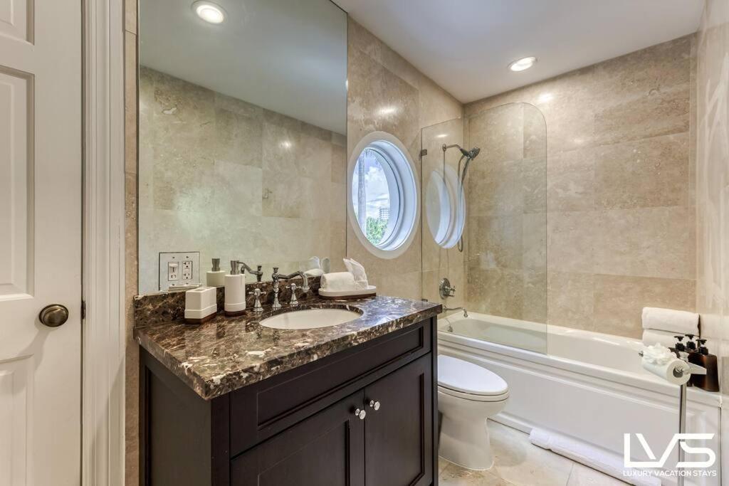 Poinciana-luxehome Wlk2beach Heatedpool Hottub Holiday home *