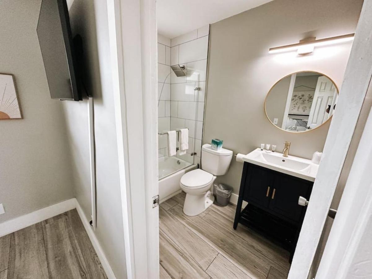 Rustic Retreats Cozy 1br For 4 Guests Minutes From Olas Apartment Fort Lauderdale