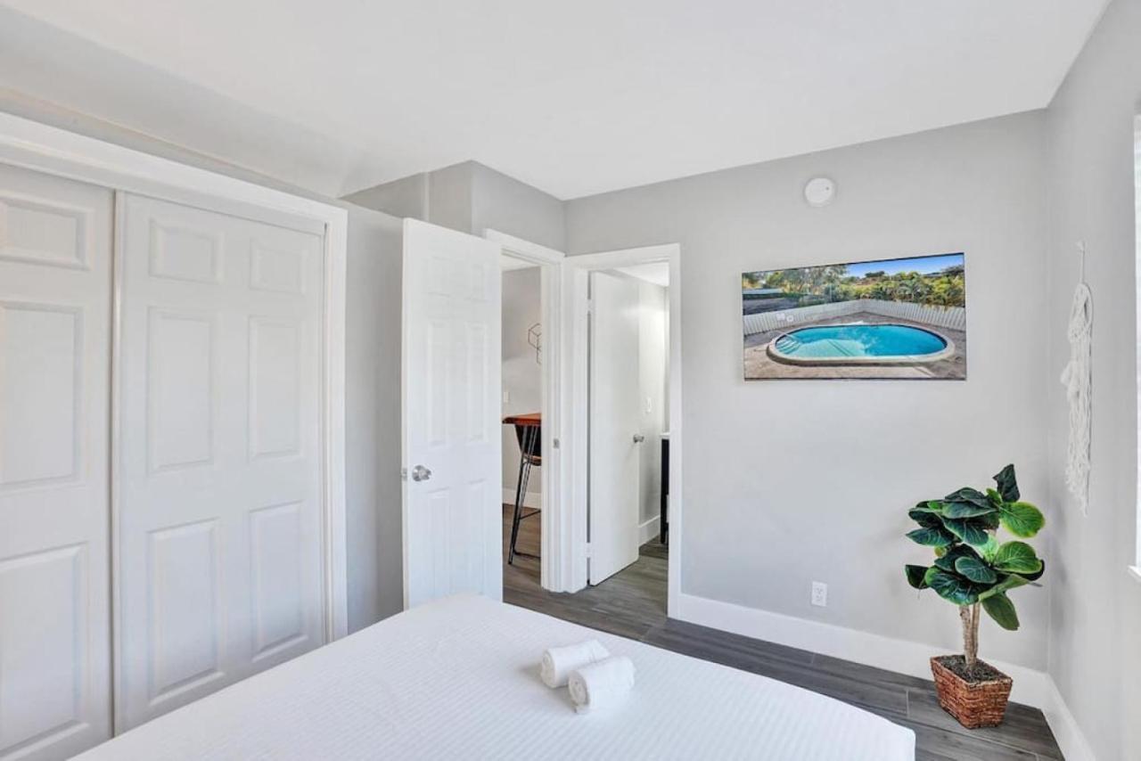 Rustic Retreats Beachy 1br For 4 Guests In The Heart Of Lauderdale Apartment
