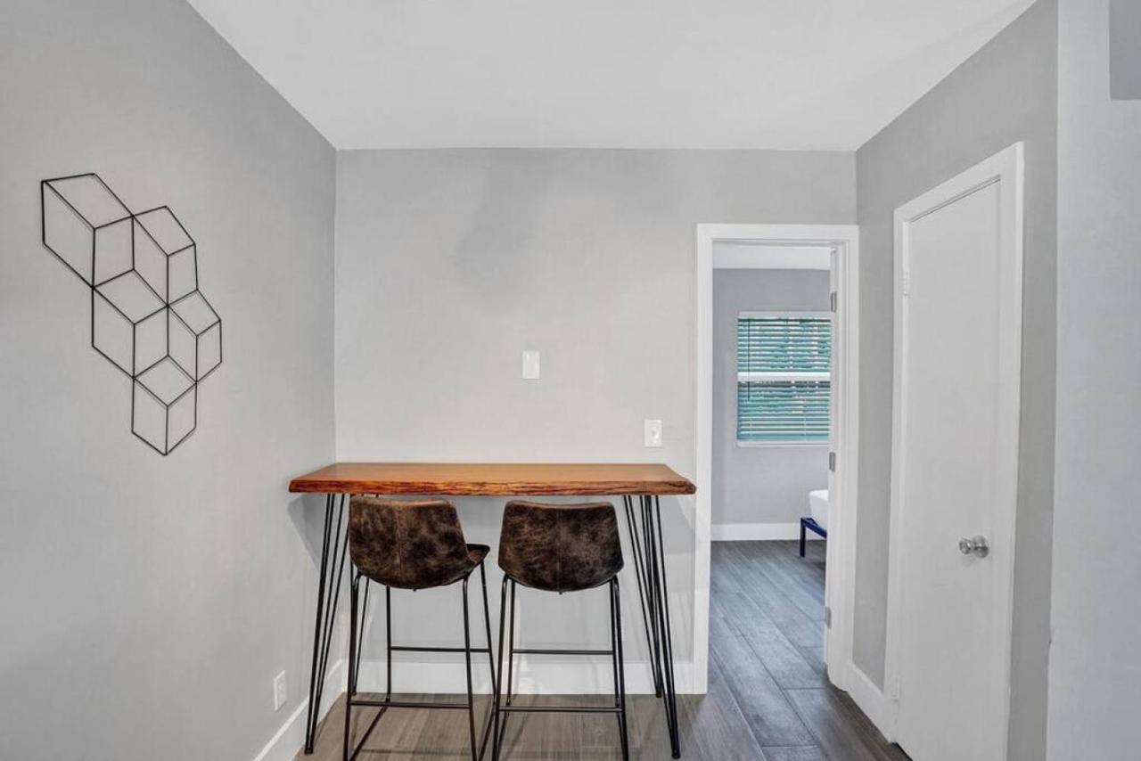 Rustic Retreats Beachy 1br For 4 Guests In The Heart Of Lauderdale *