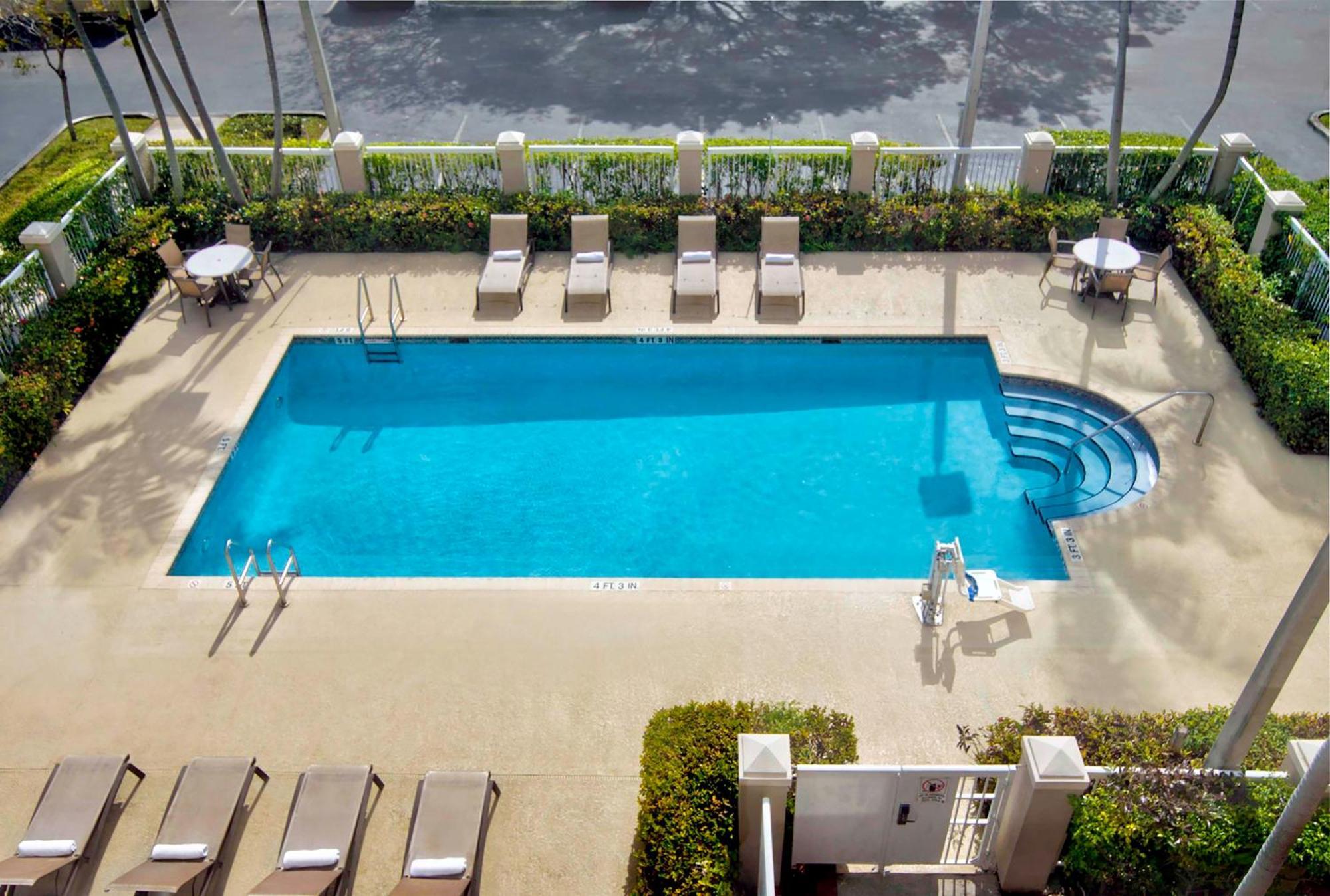 Hampton Ft Lauderdale Airport North Cruise Port Hotel 3*
