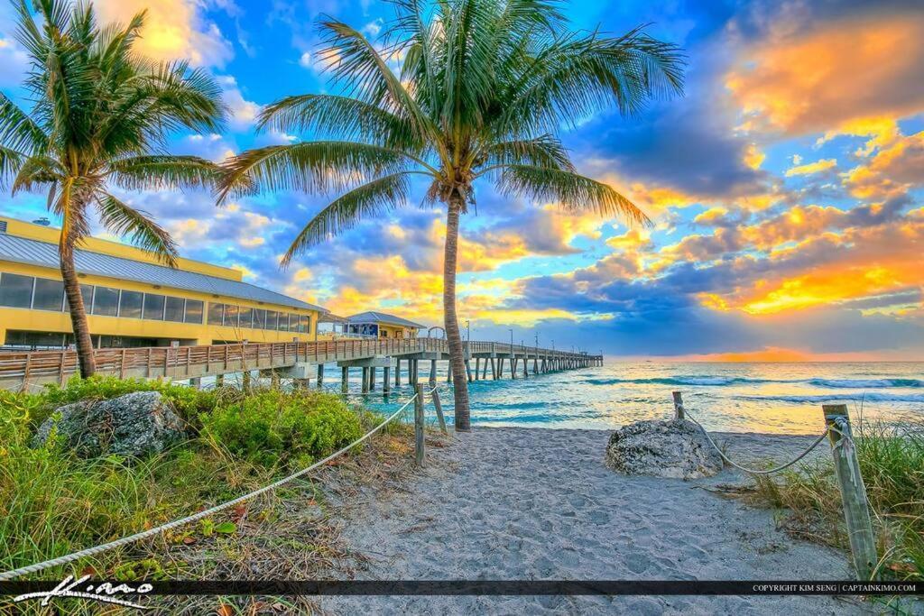 With A Pool Close To And Fll Airport Pool Heated October- March Holiday home *