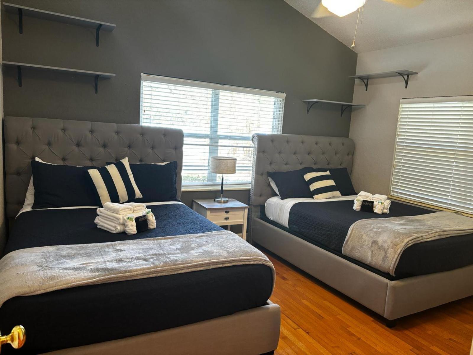 Large Wking Bed By Pmi Unit Bh Holiday home *