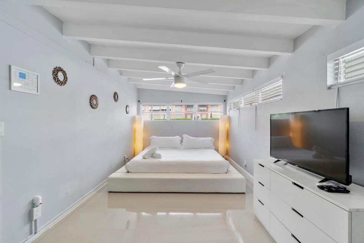 Apartment Coconut Walk To The Beachcomfy Beds Firepit Pool