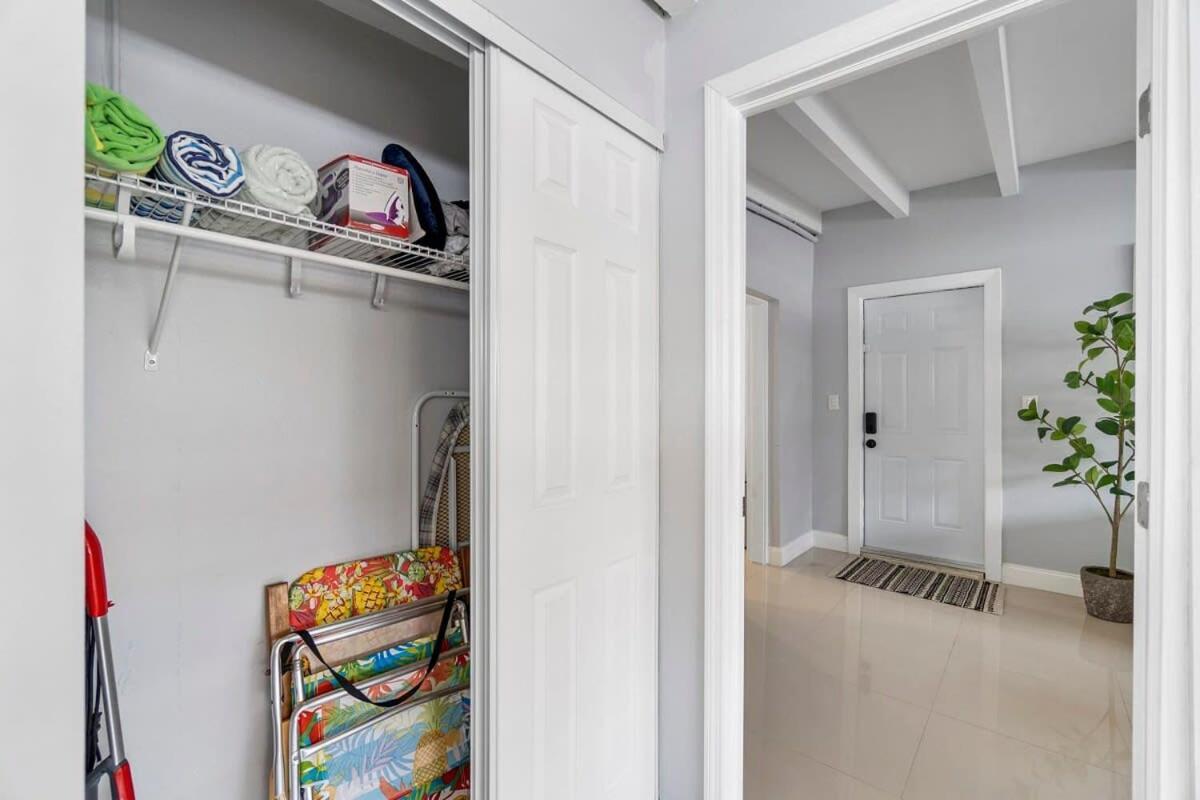 Apartment Coconut Walk To The Beachcomfy Beds Firepit Pool *