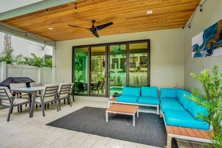 New 4br W Pool Walk To Olas 5mins To *