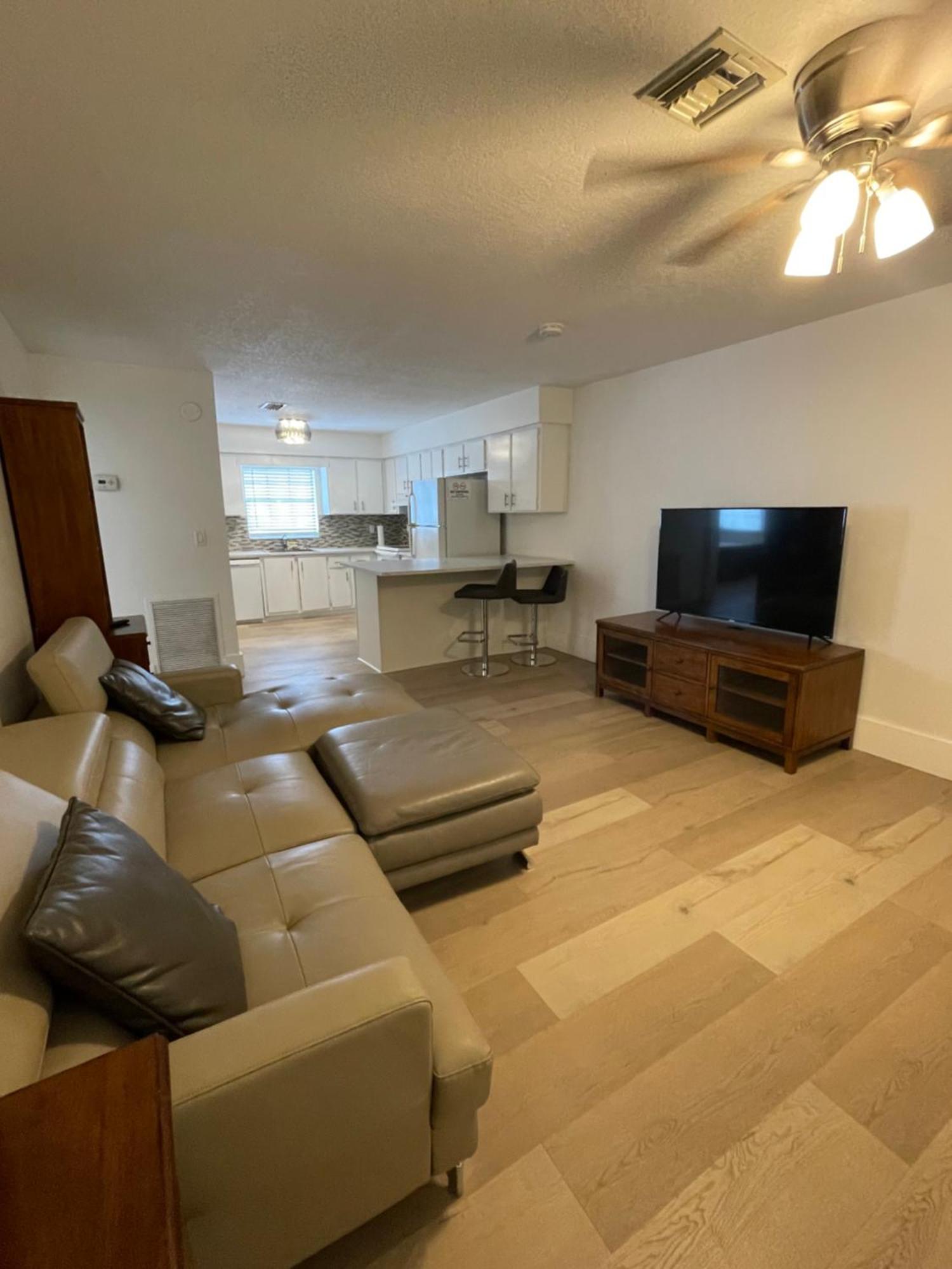 Apartment Cozy Downtown On Water Fort Lauderdale