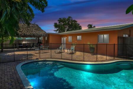 Villa Hidden Gem Vacation W Private Pool & Tikihut