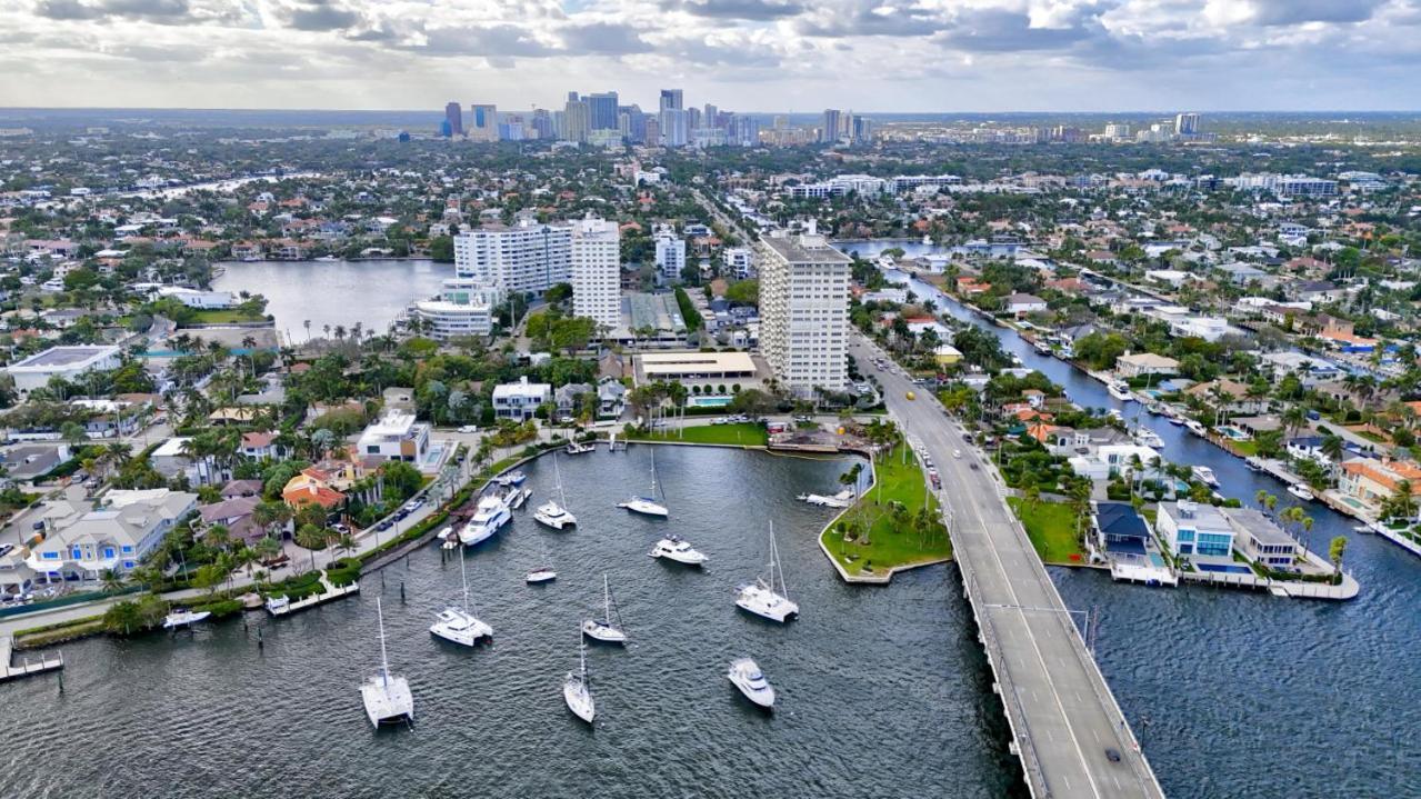 Right Off Olas - Steps To Ftl 1c Fort Lauderdale