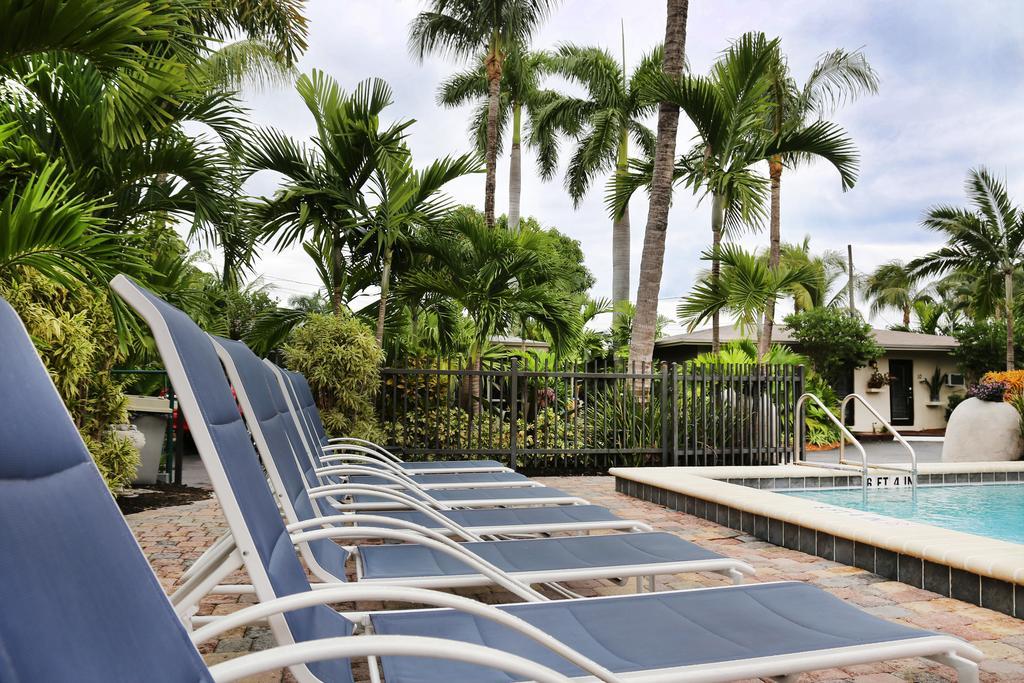 Resort The Cabanas Guesthouse & Spa - Gay Resort Catering To Gay Men 4*