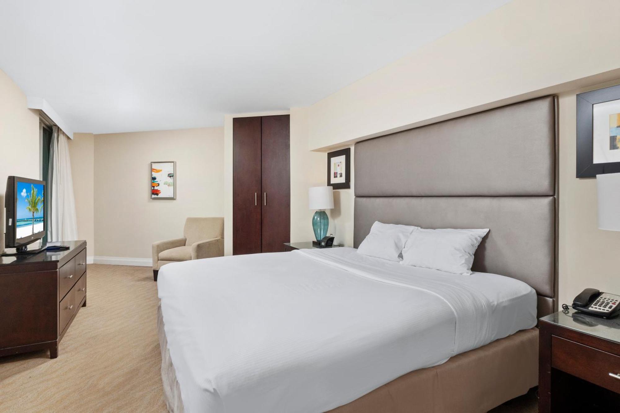Gallery One - A Doubletree By Hilton Fort Lauderdale
