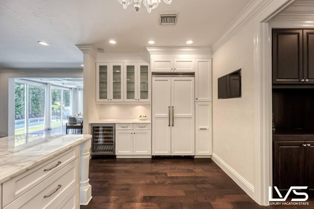 Poinciana-luxehome Wlk2beach Heatedpool Hottub Holiday home Fort Lauderdale