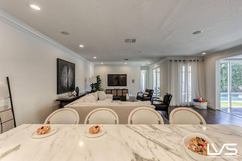 Holiday home Poinciana-luxehome Wlk2beach Heatedpool Hottub Fort Lauderdale