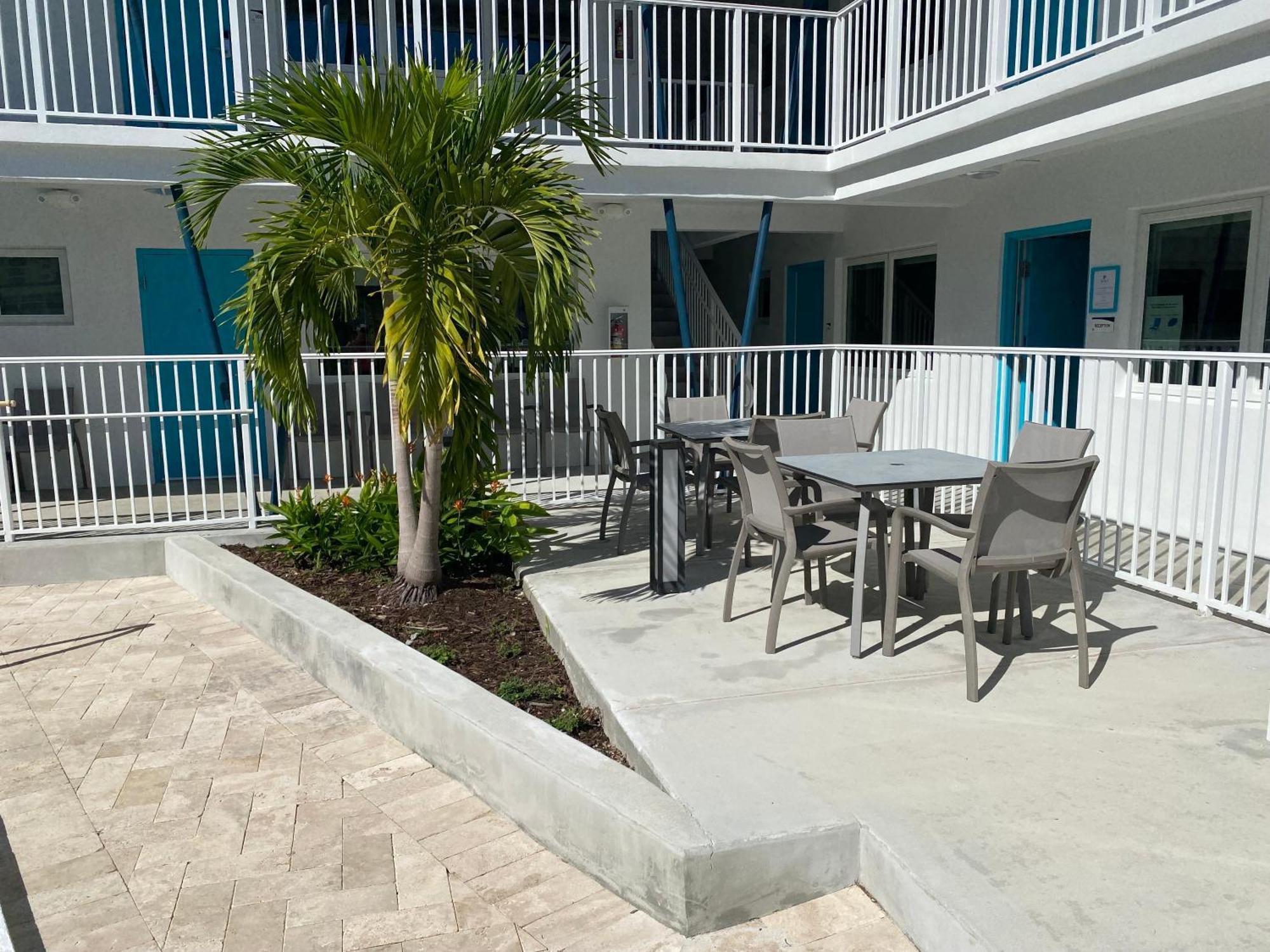 Rolo 3* Fort Lauderdale