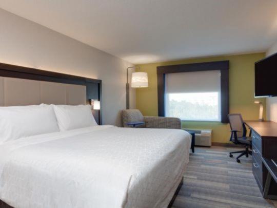 Express & Lauderdale Airport/cruise Port By Ihg Fort Lauderdale