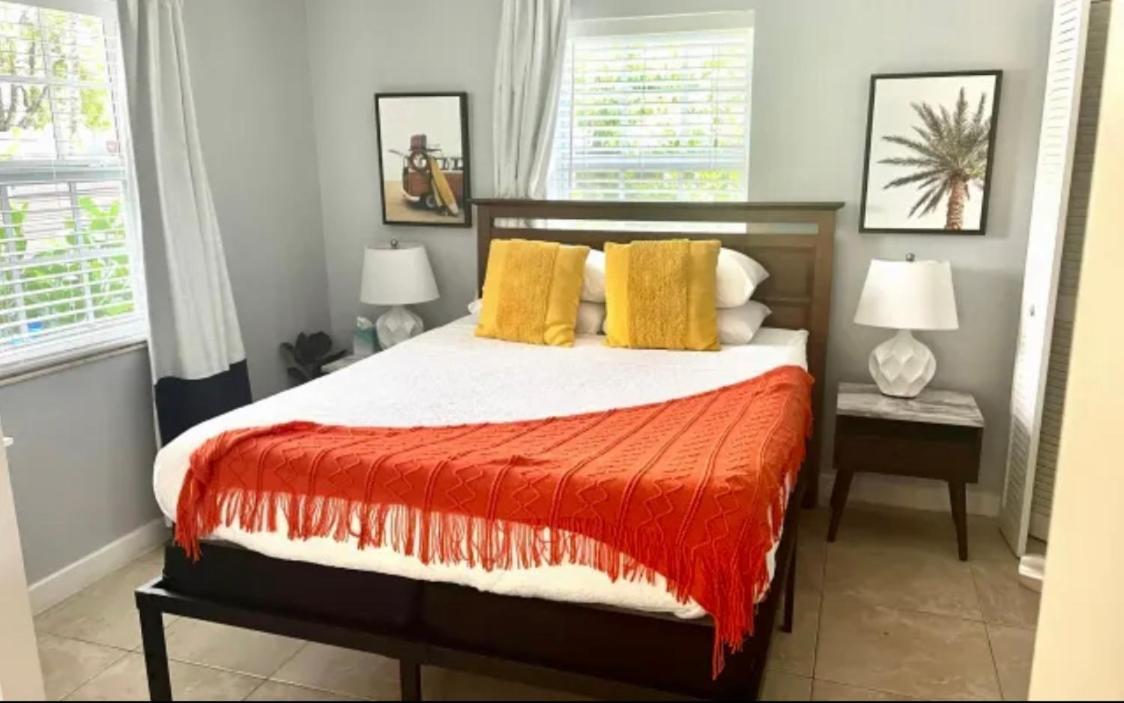 The Agustin - Men Only Clothing Optional Guest house *