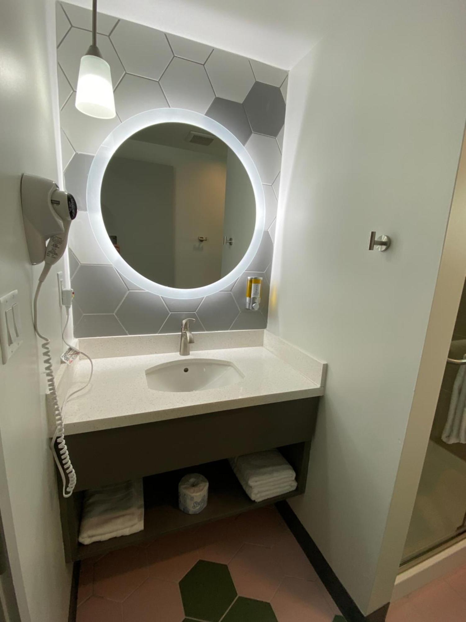 Rolo 3* Fort Lauderdale