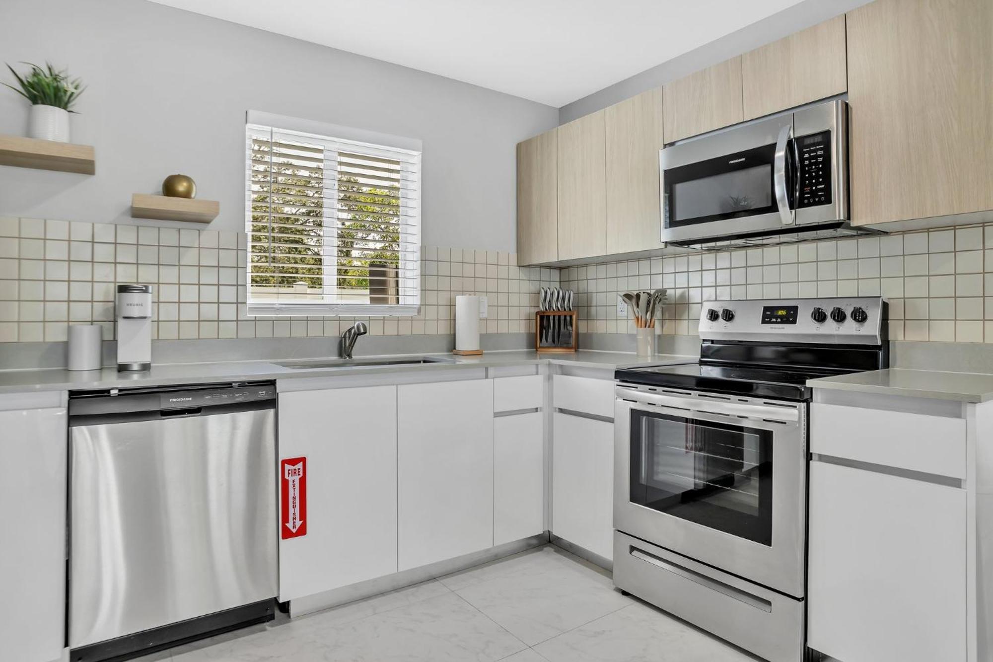 Sistrunk Shades #2 New Downtown Lauderdale Townhomes * Fort Lauderdale