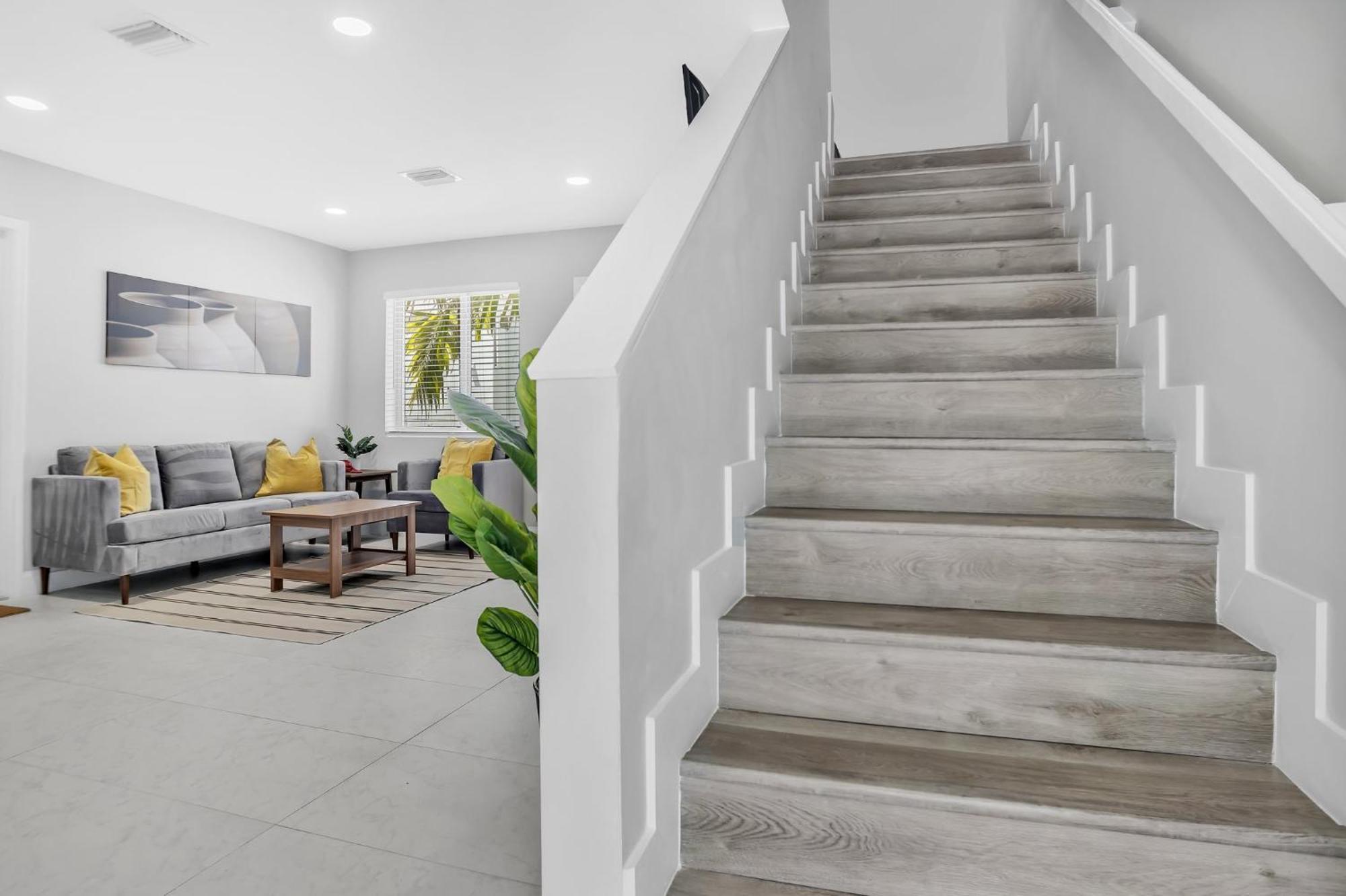 Villa Sistrunk Shades #2 New Downtown Lauderdale Townhomes
