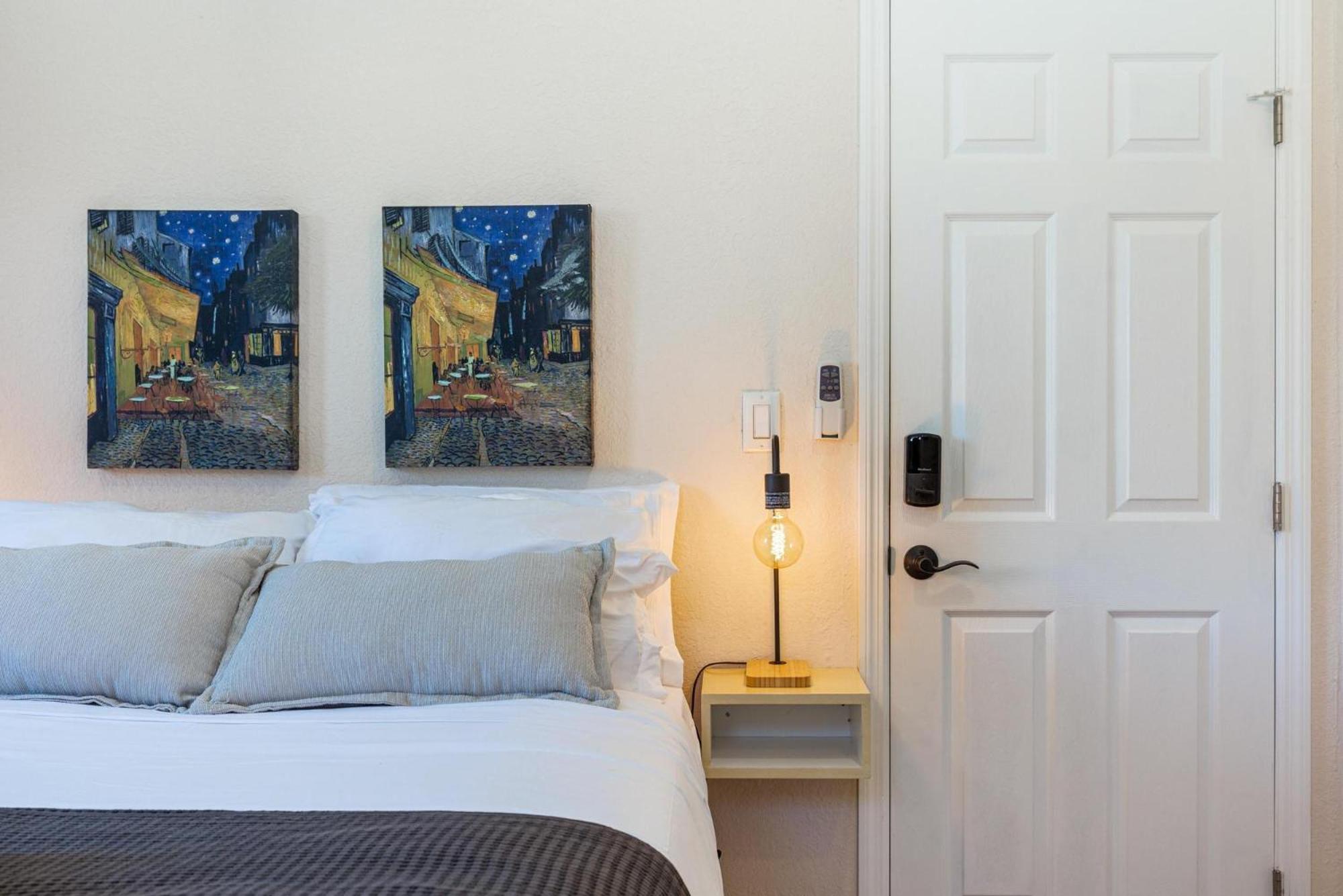 Peaceful Urban Escape Close To Olas & Holiday home Fort Lauderdale