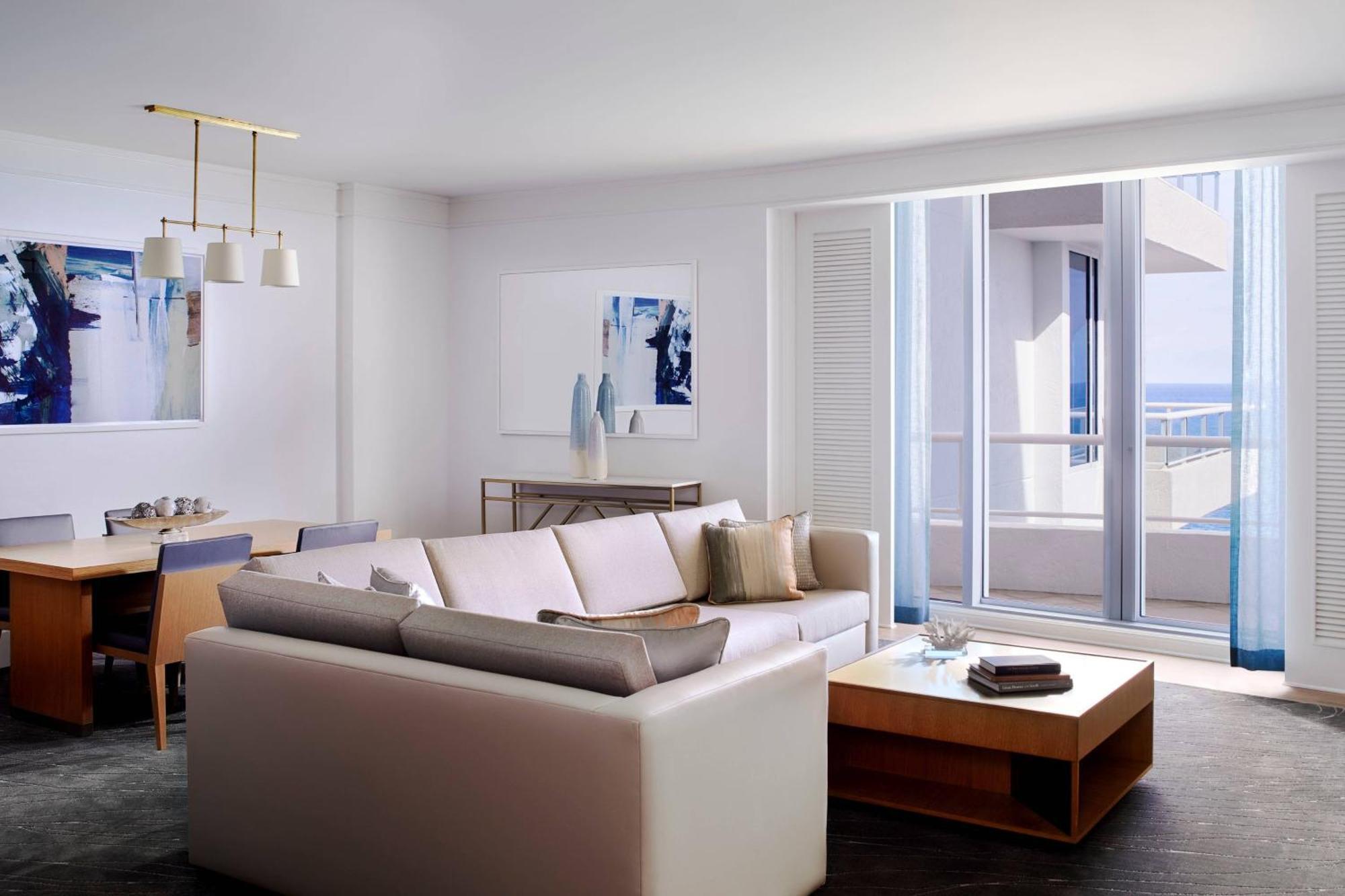 The Ritz-carlton, Lauderdale Hotel