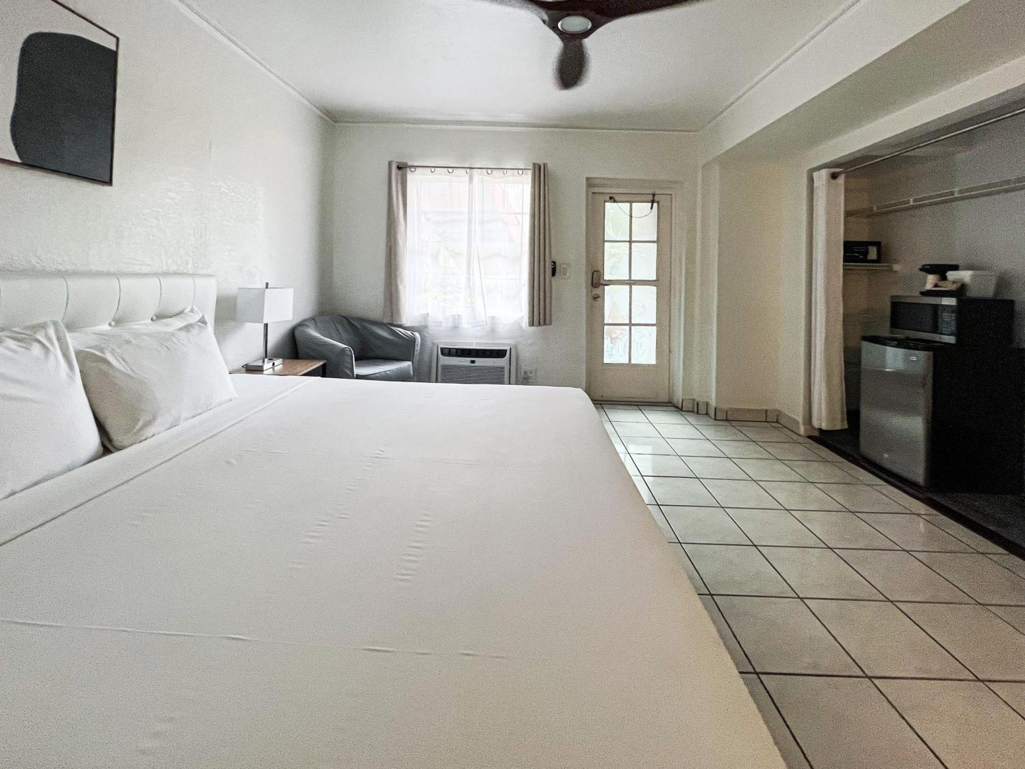 Winterset Hotel 2*