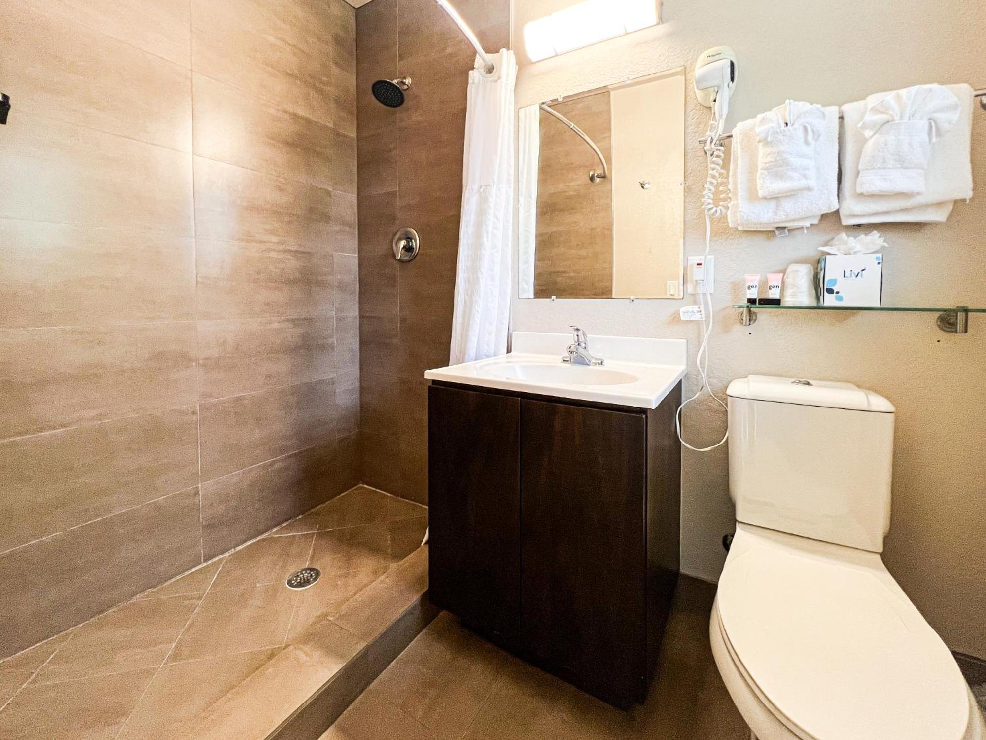Hotel Winterset 2*