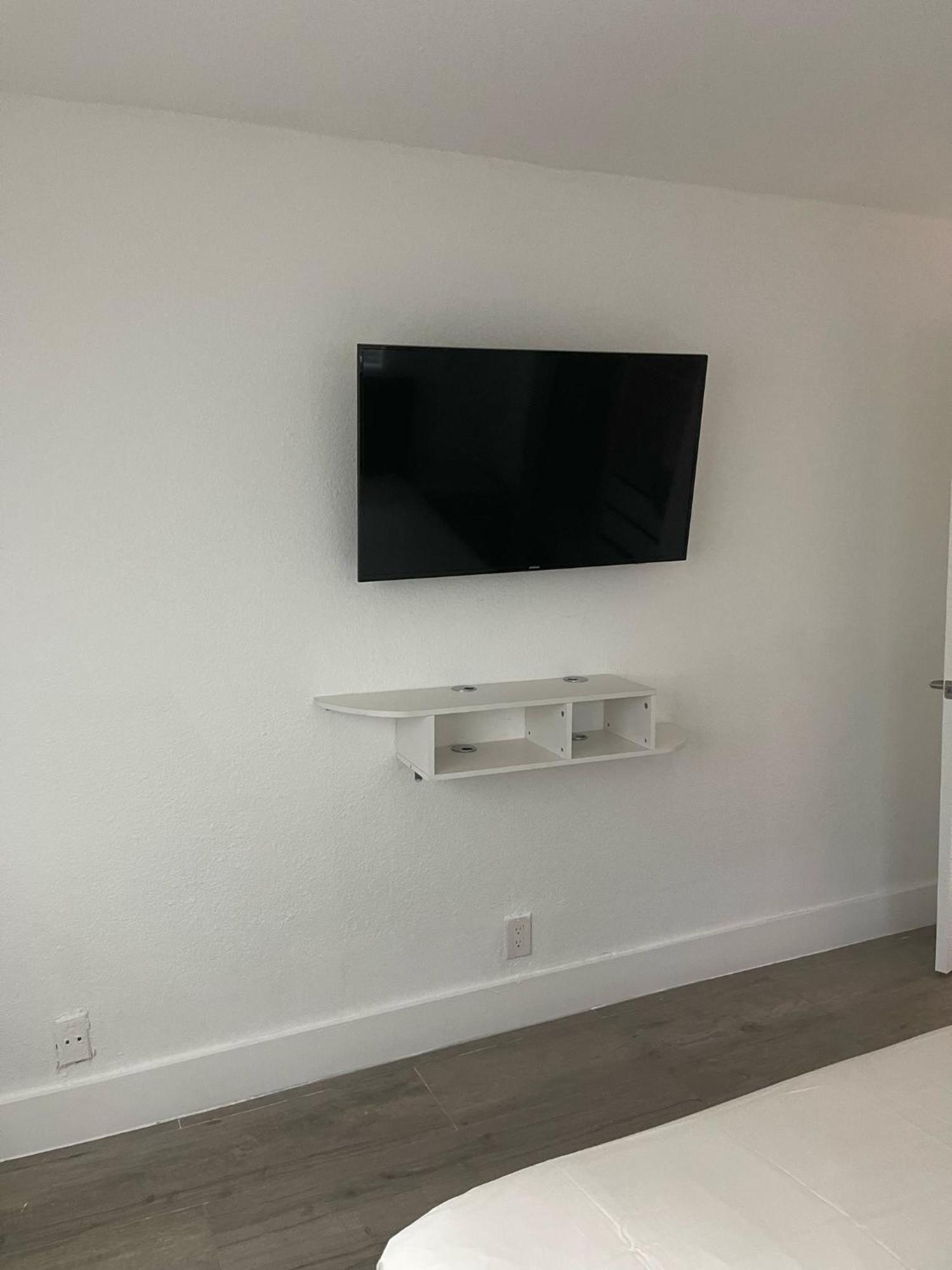 Cozy New Renovated Apartment *