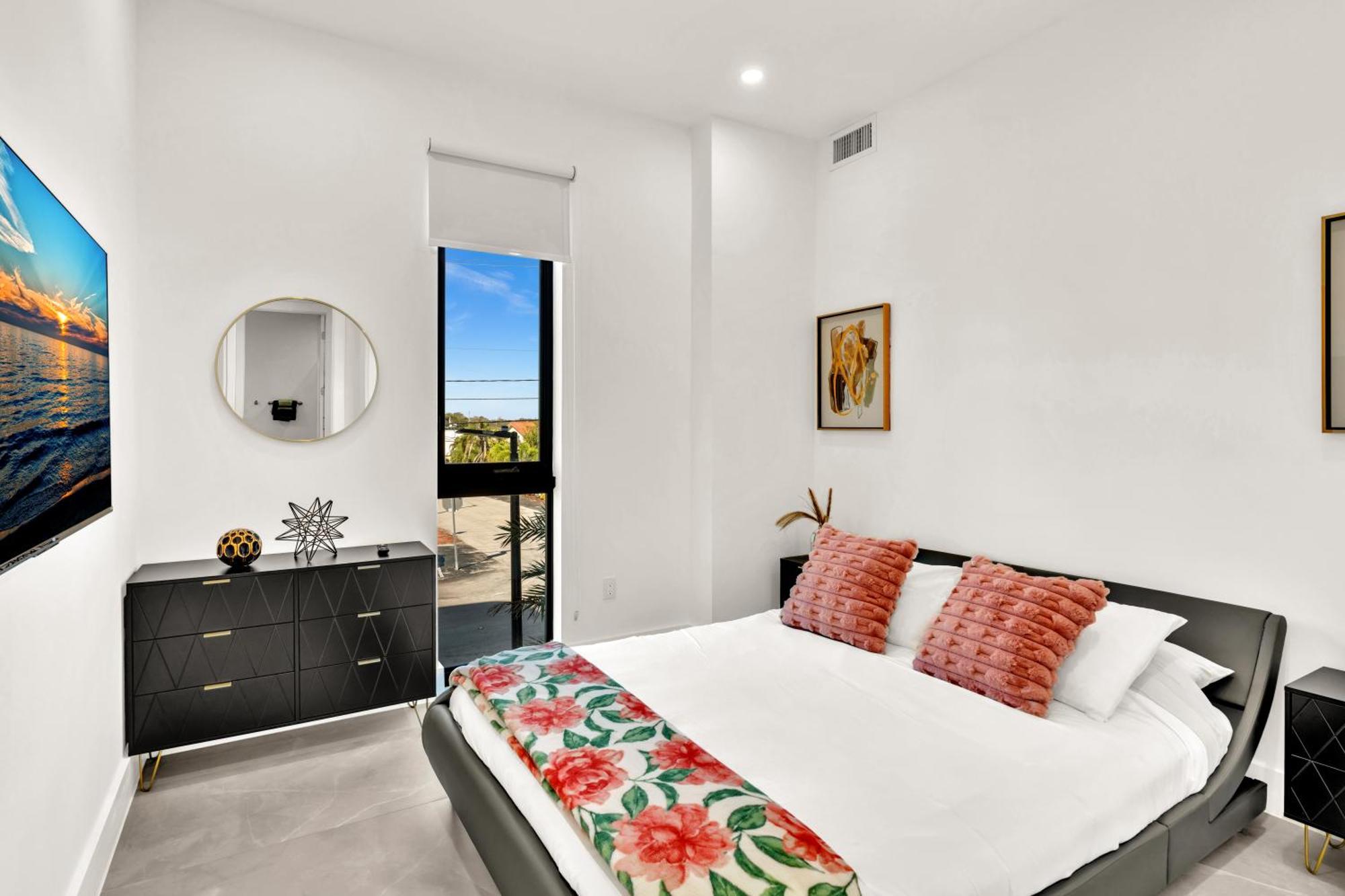 Ocean Wave Deluxe Brand New Apartment Fort Lauderdale