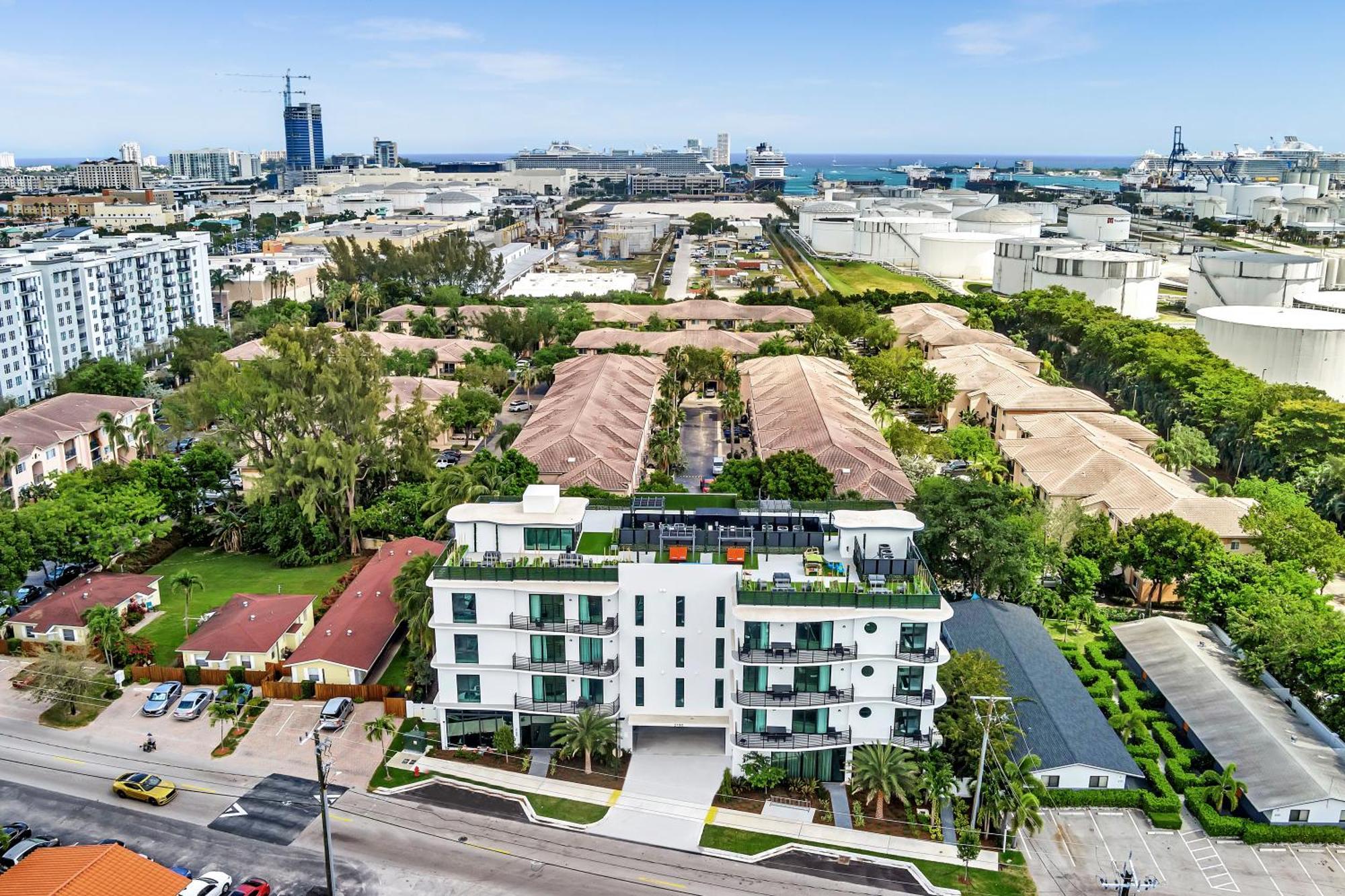 Ocean Wave Deluxe Brand New Apartment Fort Lauderdale