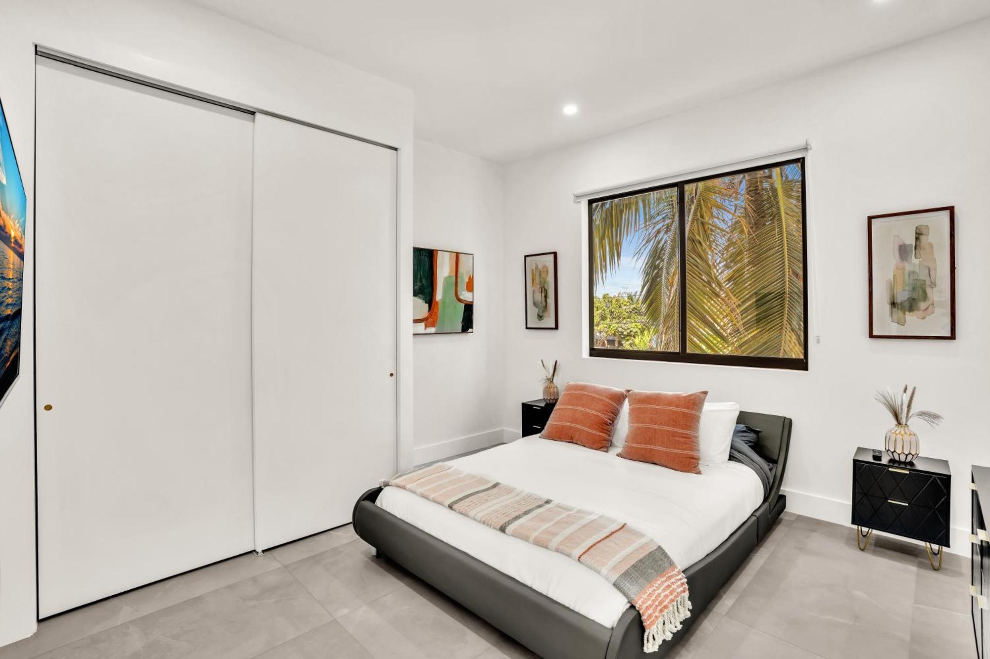 Ocean Wave Deluxe Brand New Apartment