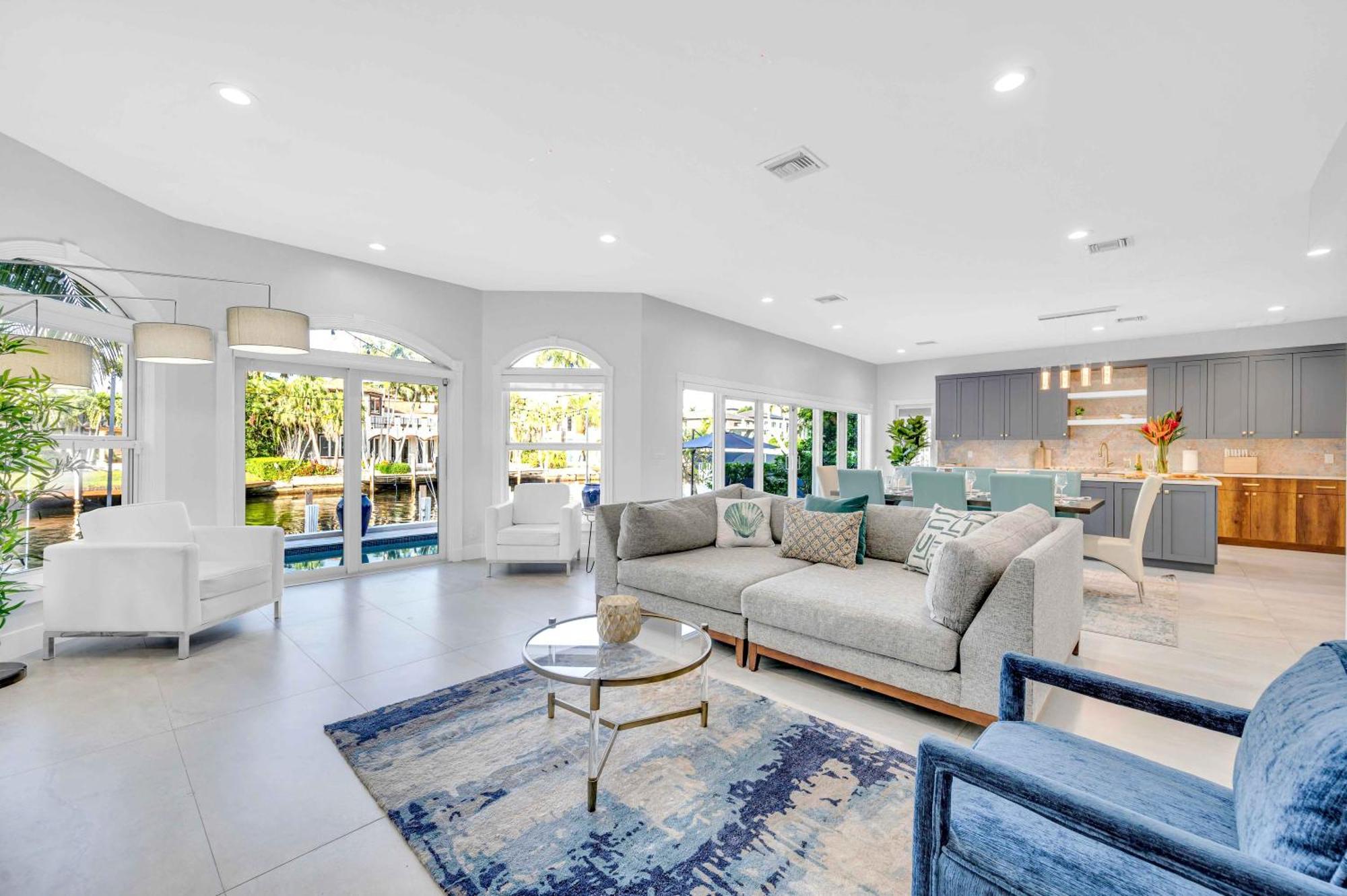 On Intracoastal In Proximity Waterfront Views Access Fogg Key Vlllas Holiday home Fort Lauderdale