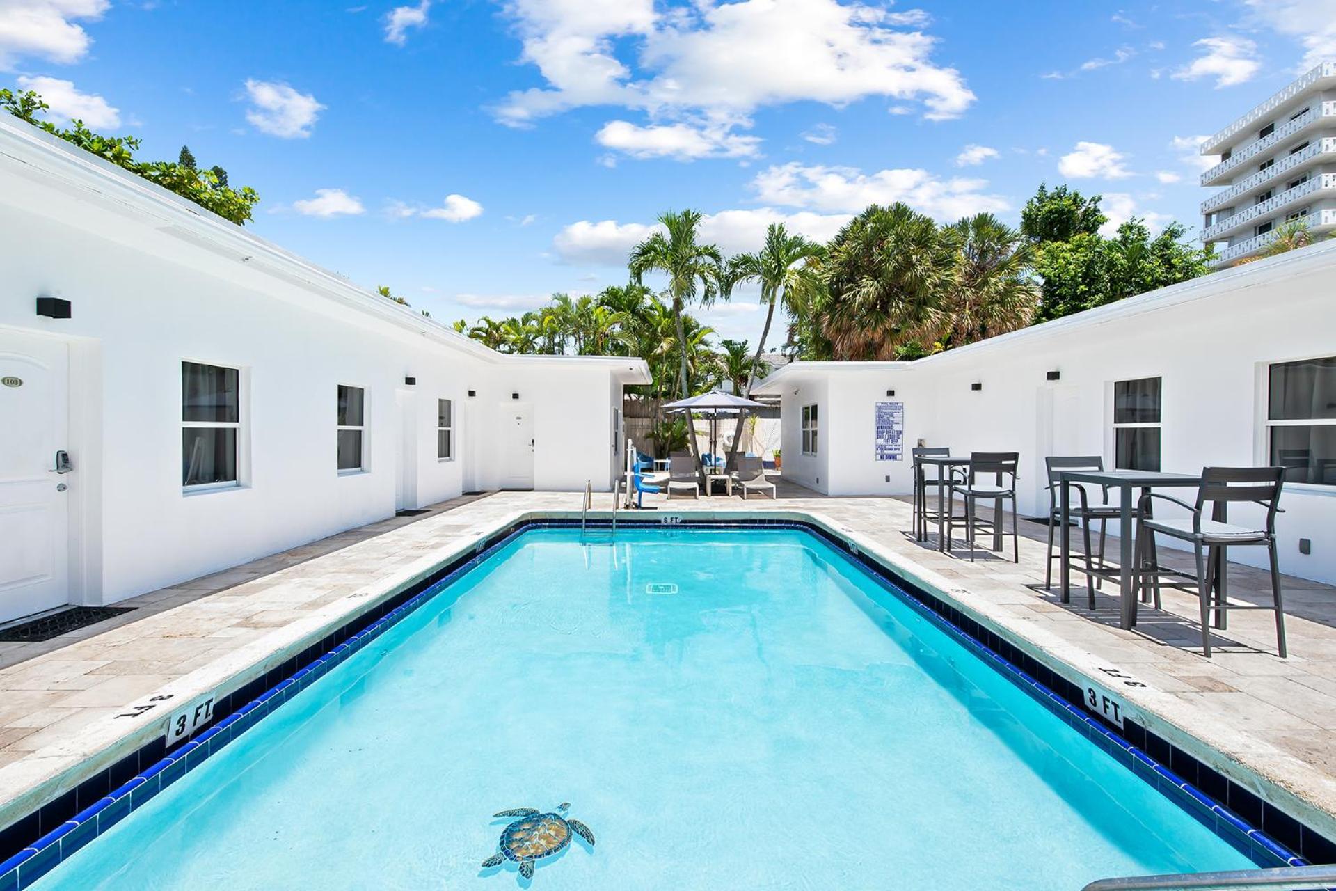 The Deauville 3* Fort Lauderdale