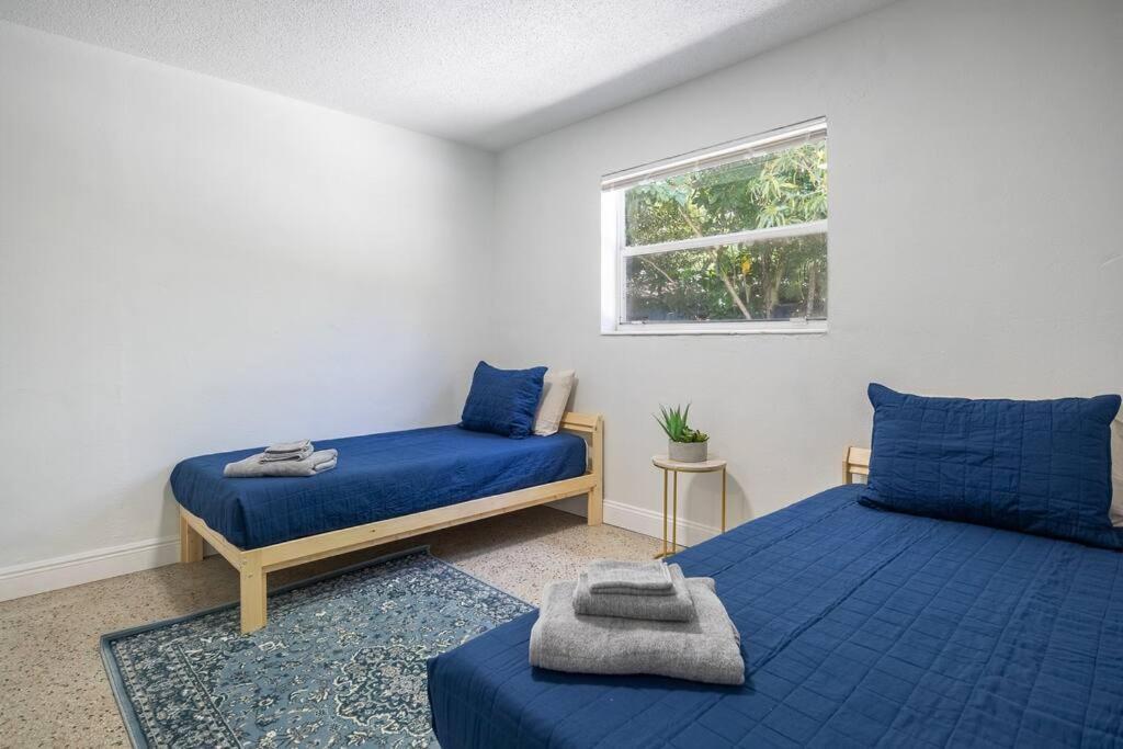 Apartment Lovely 2 Bed 1 Bath Near Olas W/free Parking!