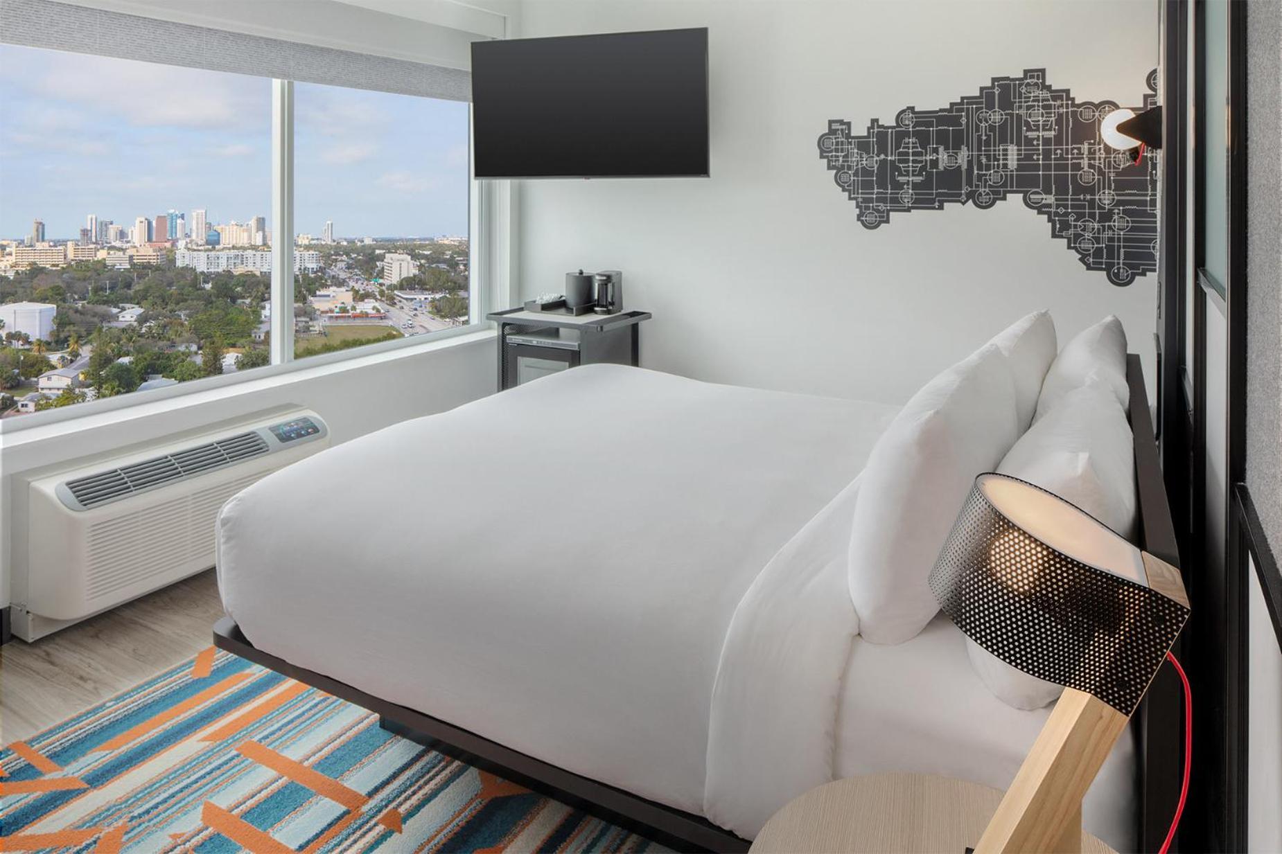 Aloft Lauderdale Airport & Cruise Port *