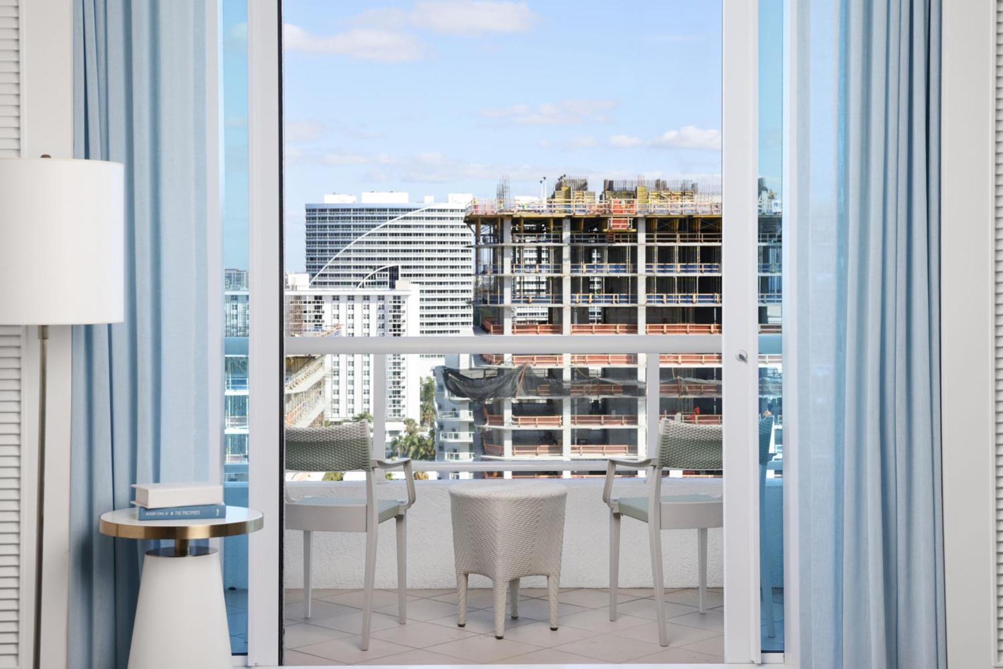 The Ritz-carlton, Lauderdale Hotel 5*