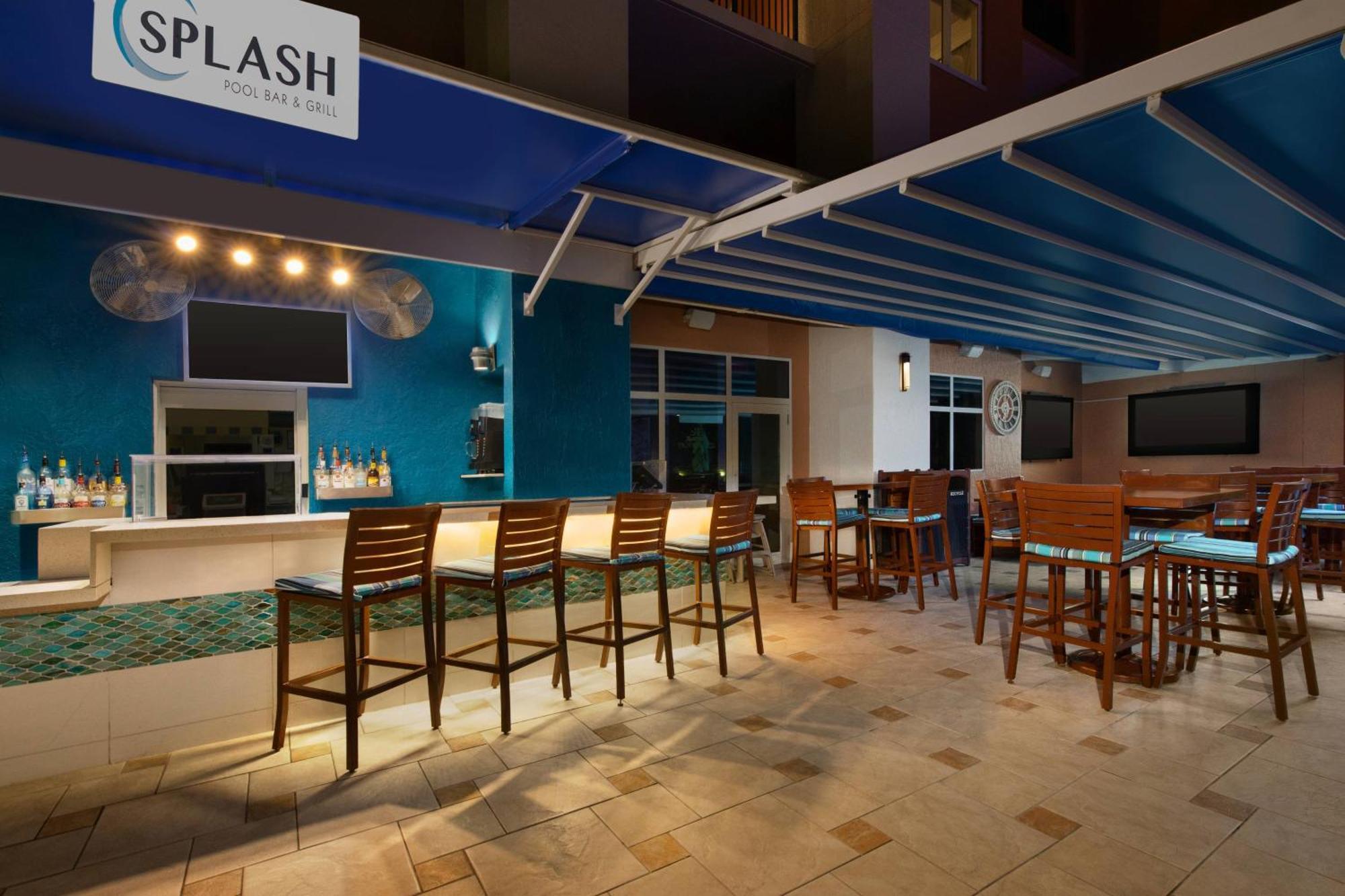 Marriott's Beachplace Towers Hotel