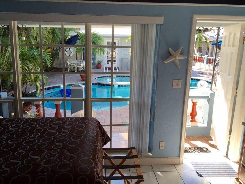 Guest house Coral Reef 3*