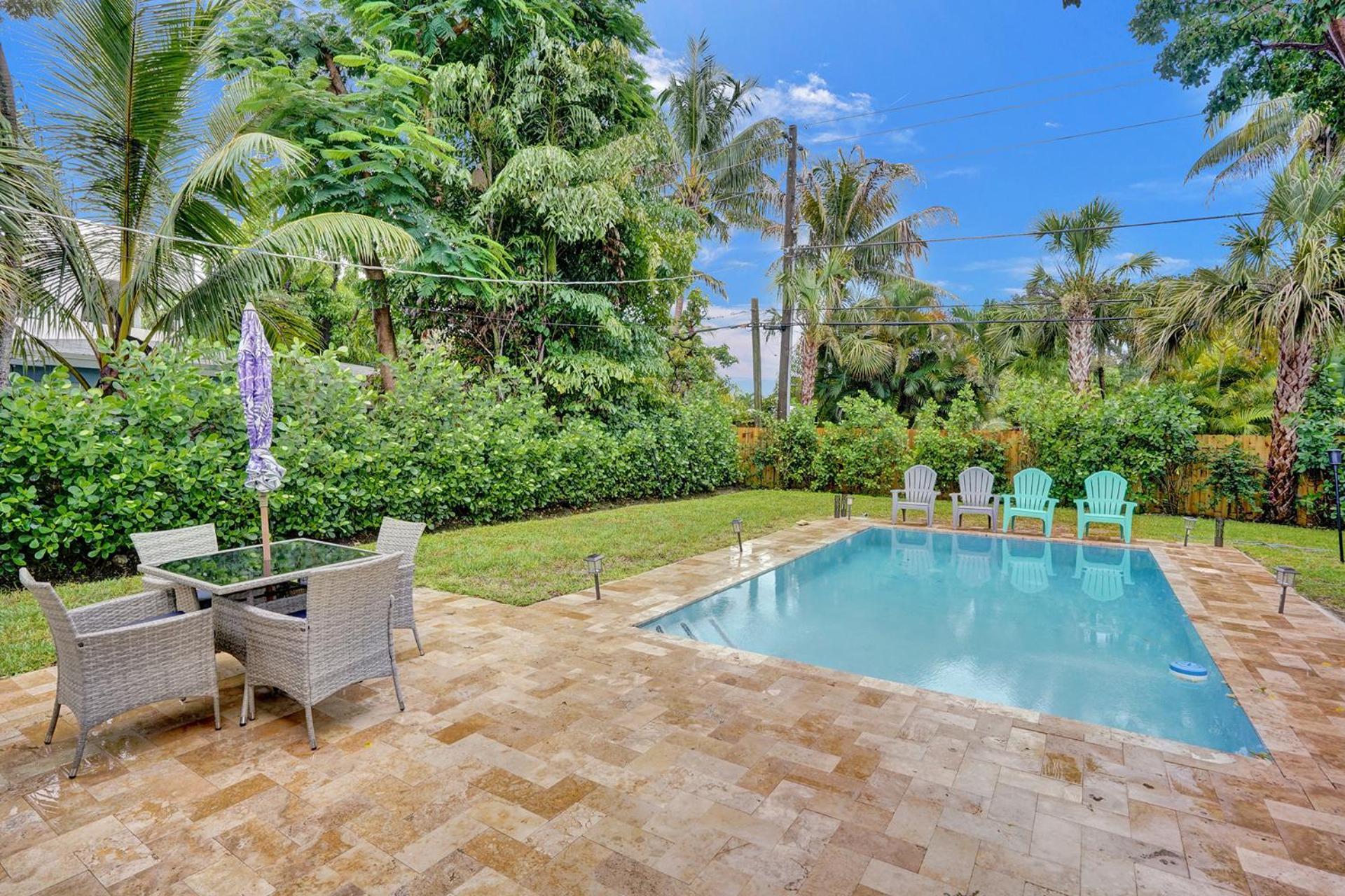 Private Tropical Oasis - Heated Pool For 1 To 6 *