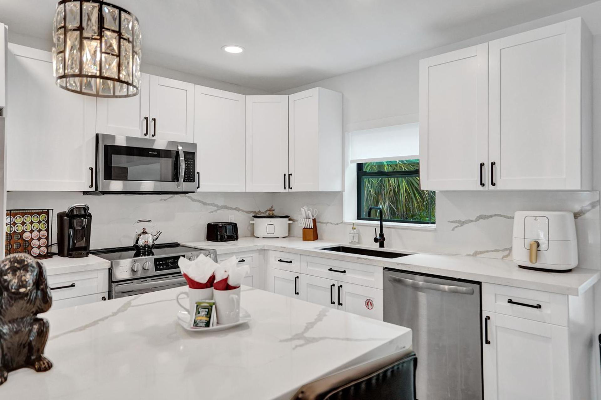 Private Tropical Oasis - Heated Pool For 1 To 6 Holiday home Fort Lauderdale