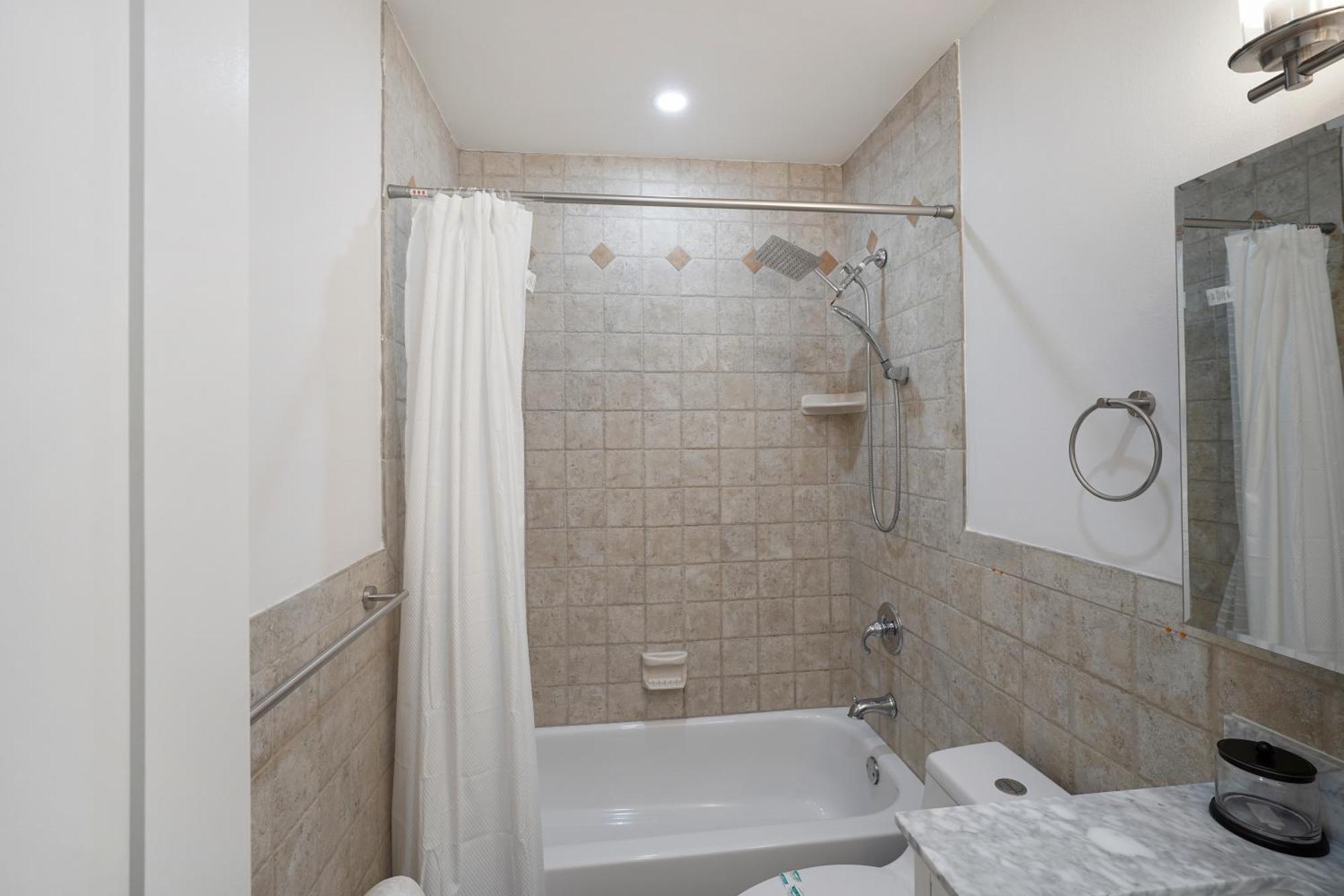 Lovely 2 Bedroom - Just Beachy By Pmi Apartment *
